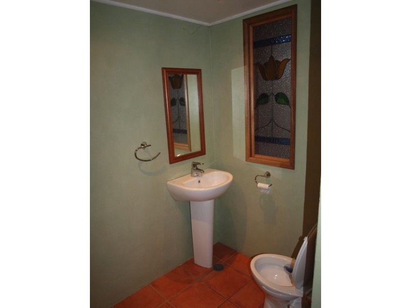 35 Yurongi Street, Caravonica QLD 4878