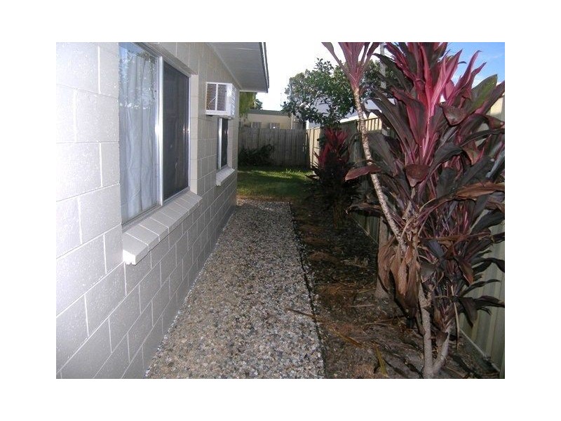 2/5 Bamboo Street, Holloways Beach QLD 4878