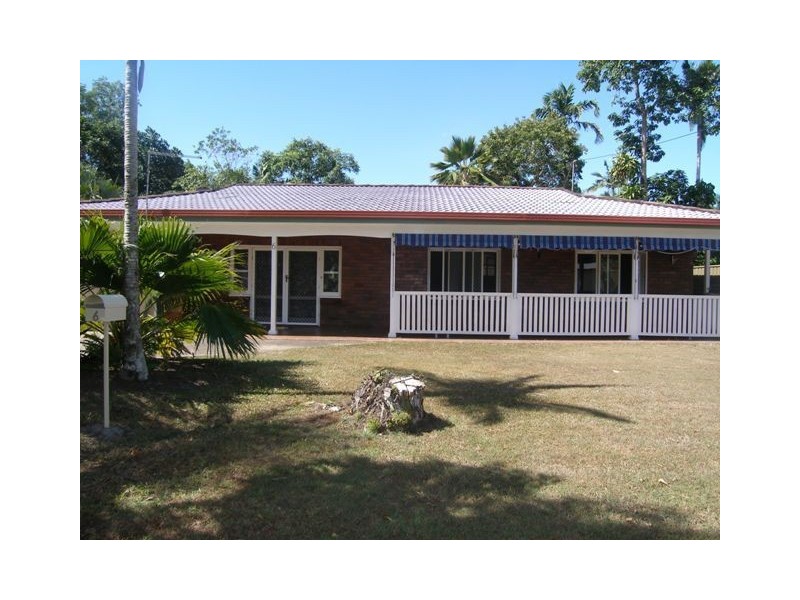 6 Granadilla Street, Holloways Beach QLD 4878