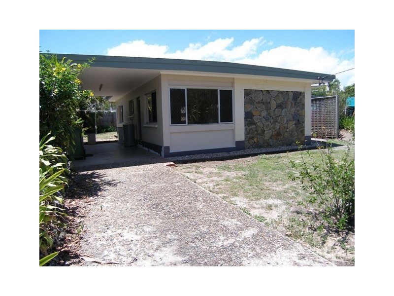 1/5 Bamboo, Holloways Beach QLD 4878