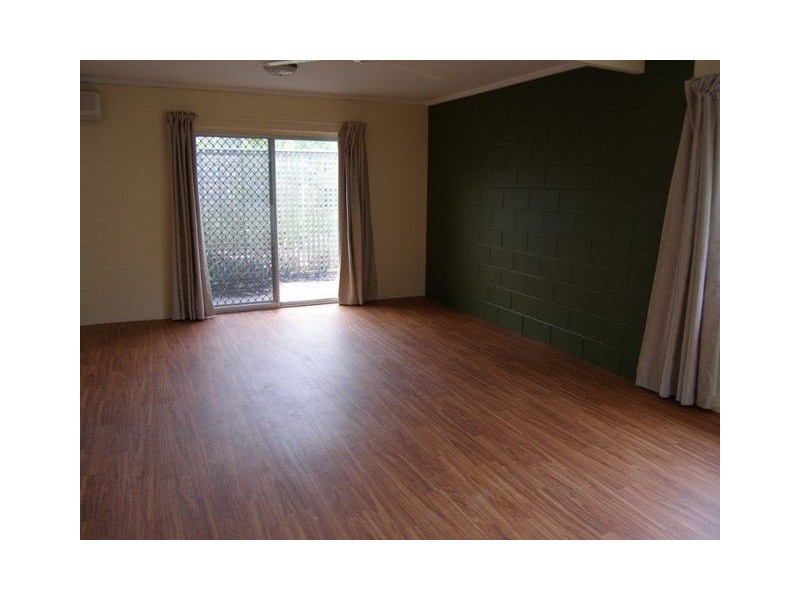 1/5 Bamboo, Holloways Beach QLD 4878