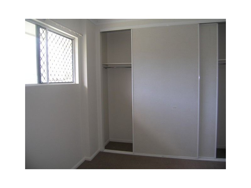 2/108 Wistaria Street, Holloways Beach QLD 4878