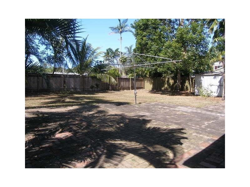 6 Granadilla, Holloways Beach QLD 4878