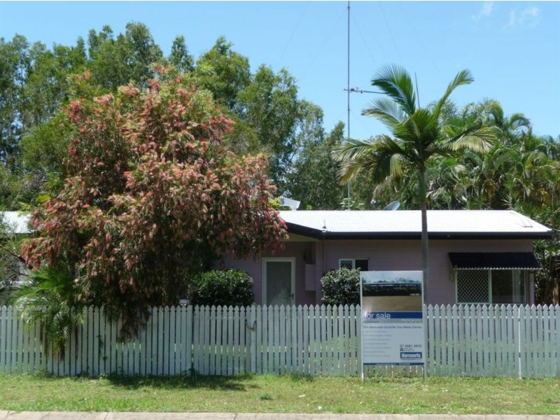 80 Wistaria Street, Holloways Beach QLD 4878