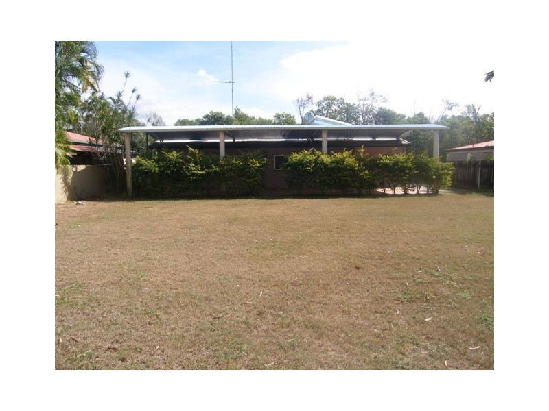 80 Wistaria Street, Holloways Beach QLD 4878