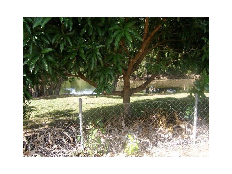 80 Wistaria Street, Holloways Beach QLD 4878