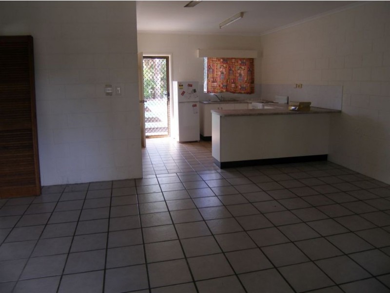 9/20 Palm, Holloways Beach QLD 4878