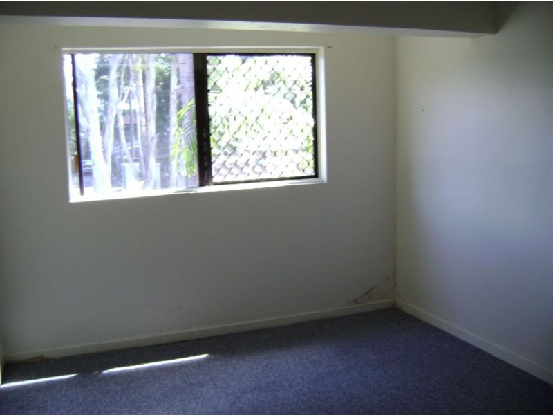 9/20 Palm, Holloways Beach QLD 4878