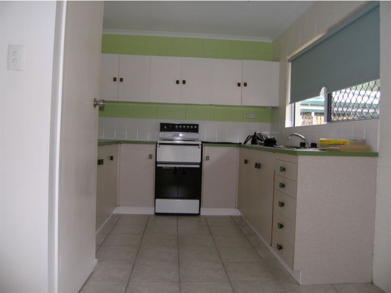 12 Caribbean, Holloways Beach QLD 4878