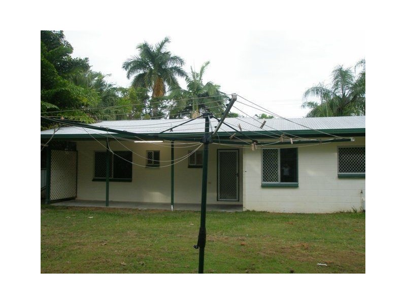 12 Caribbean, Holloways Beach QLD 4878