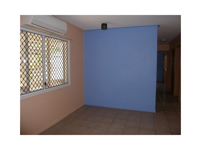 6 Granadilla Street, Holloways Beach QLD 4878