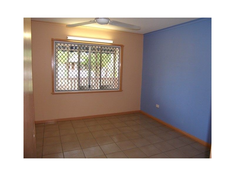 6 Granadilla Street, Holloways Beach QLD 4878