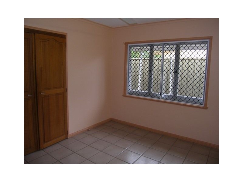 6 Granadilla Street, Holloways Beach QLD 4878