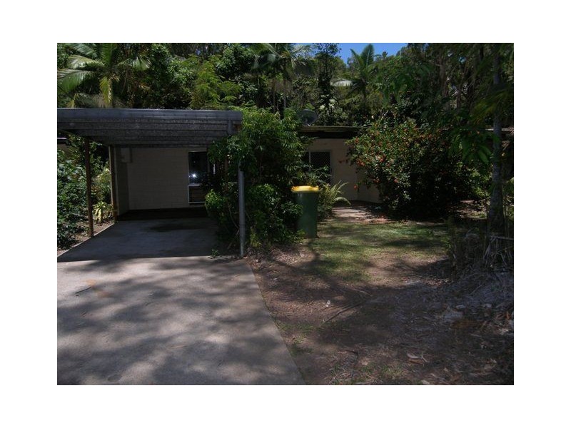 2/42 Mimosa, Holloways Beach QLD 4878