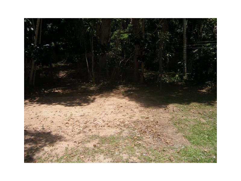 2/42 Mimosa, Holloways Beach QLD 4878