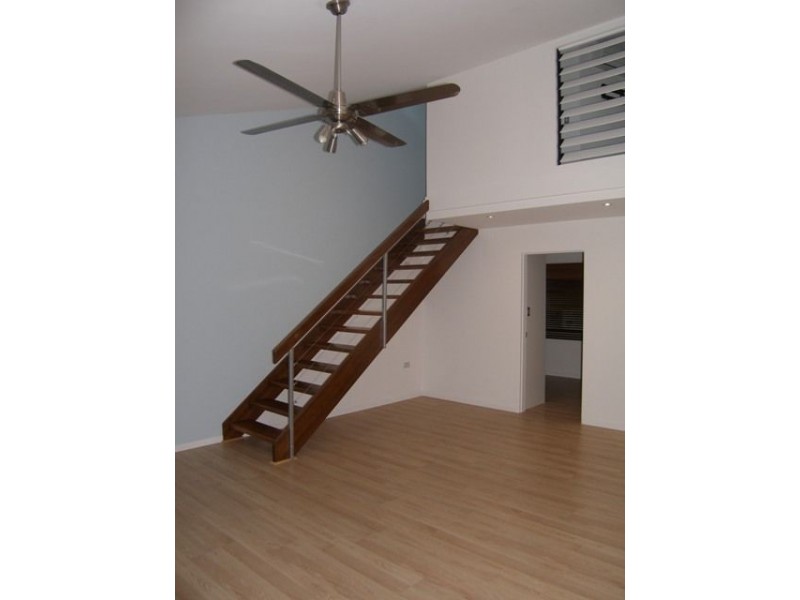 13/25 Hibiscus Lane, Holloways Beach QLD 4878