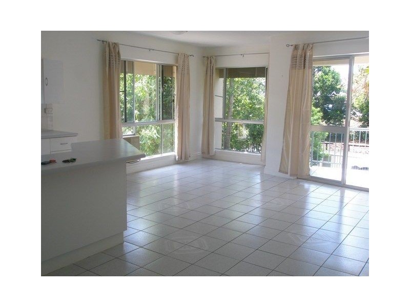 4/57 Sims Esplanade, Yorkeys Knob QLD 4878