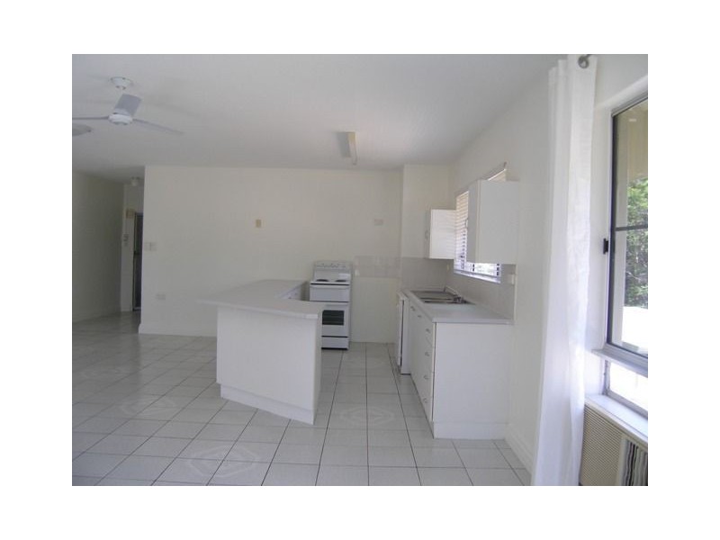 4/57 Sims Esplanade, Yorkeys Knob QLD 4878