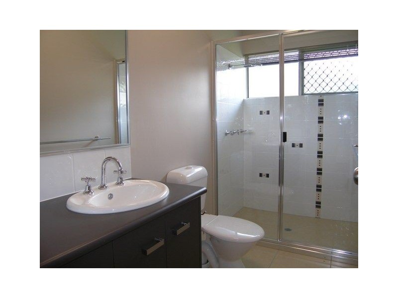 27 McBride Street, Redlynch QLD 4870