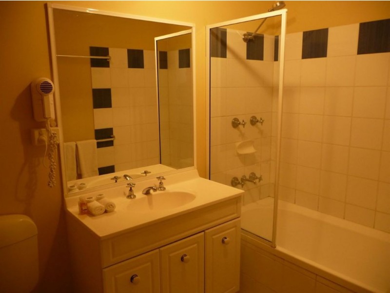 17/129 Oleander Street, Holloways Beach QLD 4878