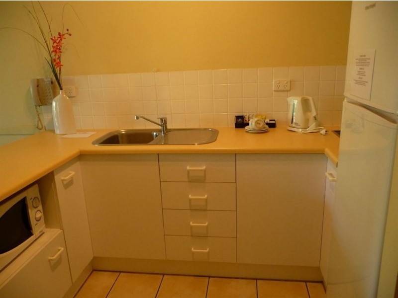 17/129 Oleander Street, Holloways Beach QLD 4878