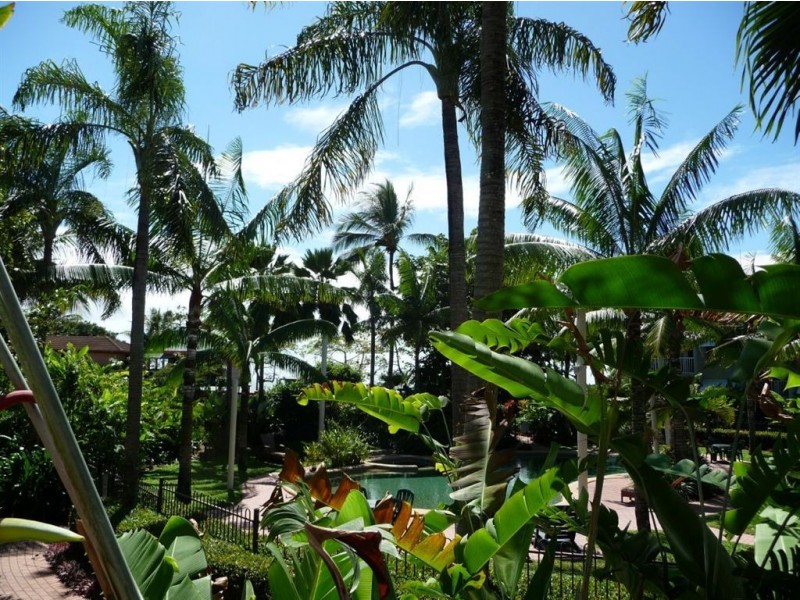 17/129 Oleander Street, Holloways Beach QLD 4878