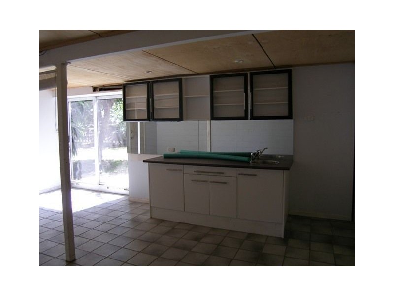 12 Guava, Holloways Beach QLD 4878