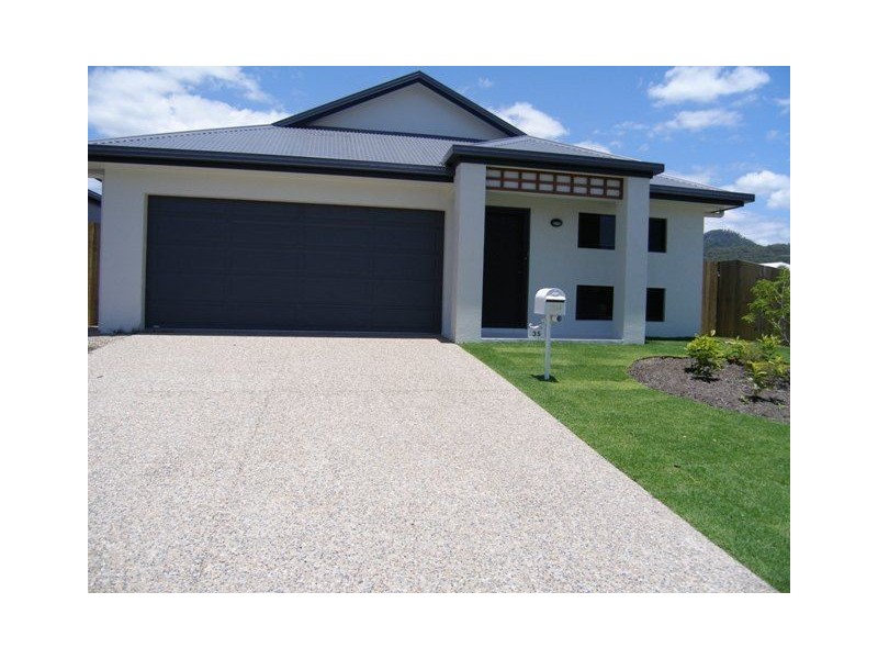 35 Norwood Crescent, Trinity Park QLD 4879