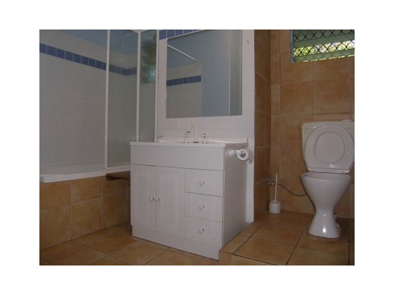 5/102 Wistaria Street, Holloways Beach QLD 4878