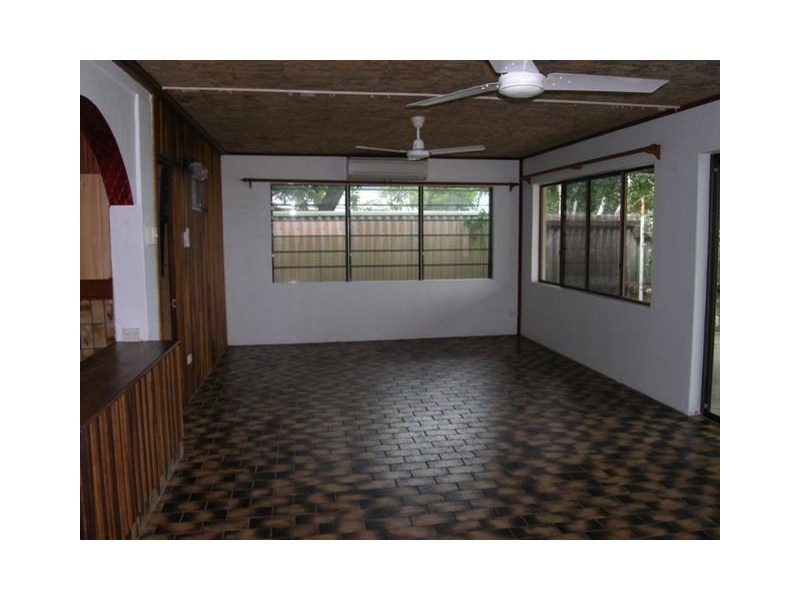46 Cinderella Street, Machans Beach QLD 4878