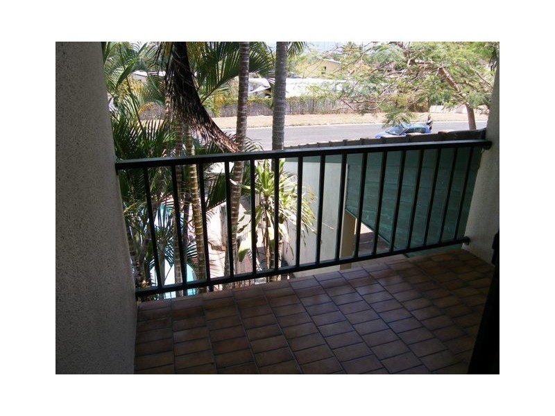 2/22 Mimosa, Holloways Beach QLD 4878
