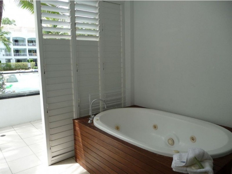 31/123 Williams esplanade, Palm Cove QLD 4879
