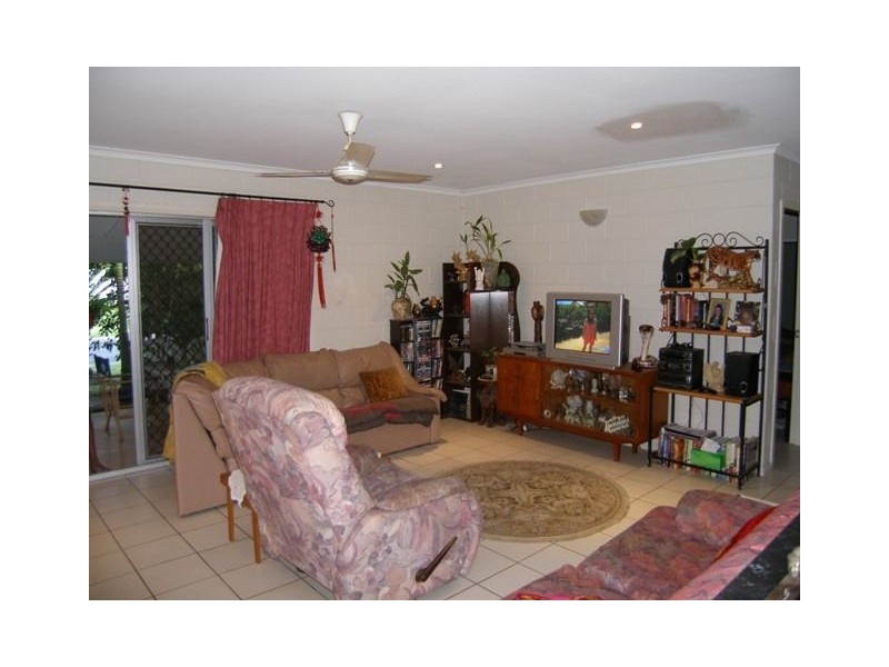 24 Kavieng Street, Trinity Beach QLD 4879