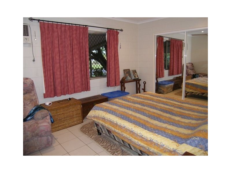 24 Kavieng Street, Trinity Beach QLD 4879