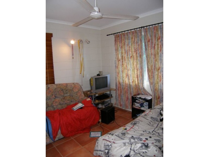 24 Kavieng Street, Trinity Beach QLD 4879