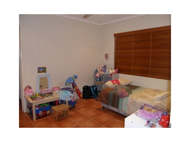 24 Kavieng Street, Trinity Beach QLD 4879