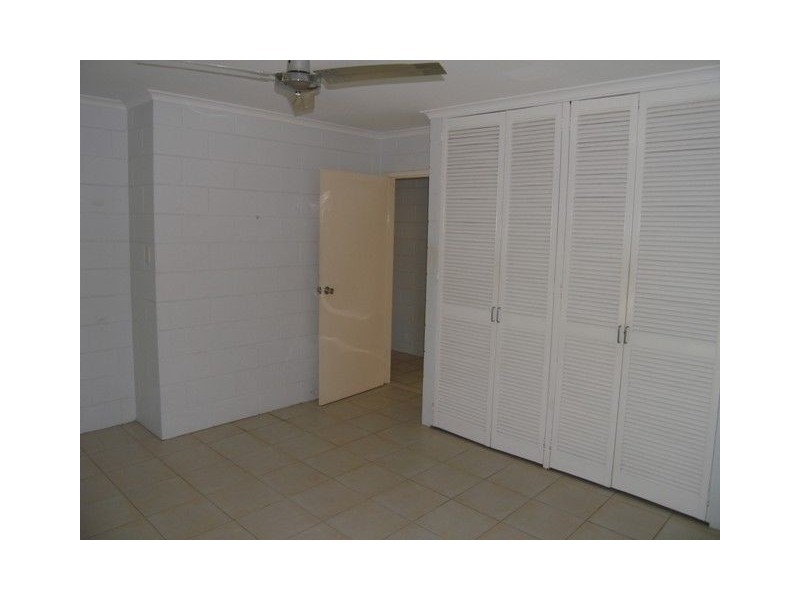 18 Tamarind, Holloways Beach QLD 4878