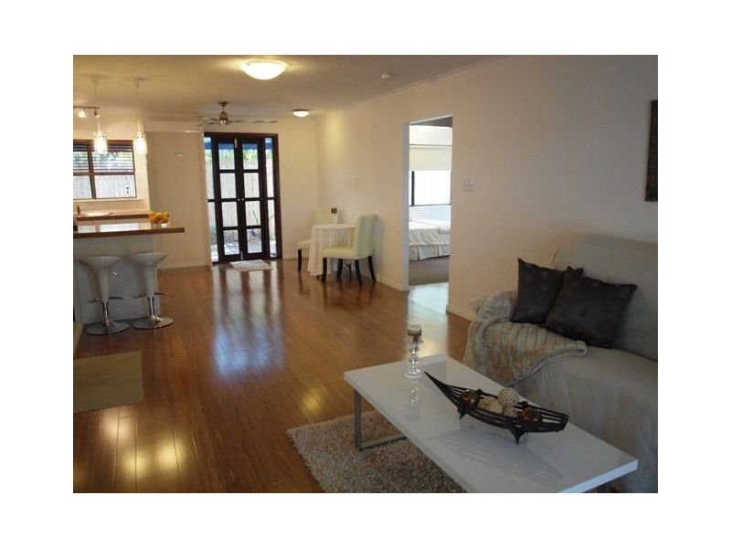 2/14 Narelle Close, Yorkeys Knob QLD 4878