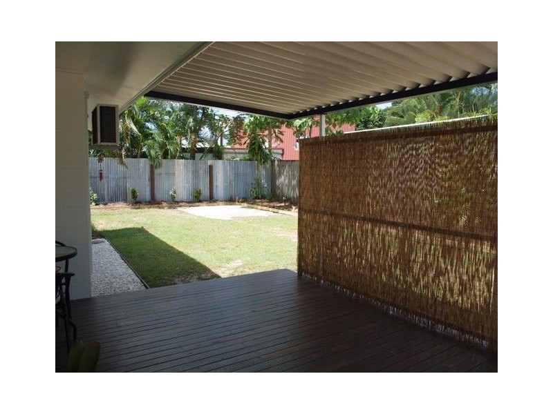 2/14 Narelle Close, Yorkeys Knob QLD 4878