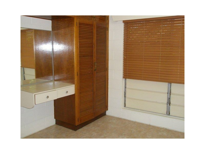 2/49 Sims Esplanade, Yorkeys Knob QLD 4878