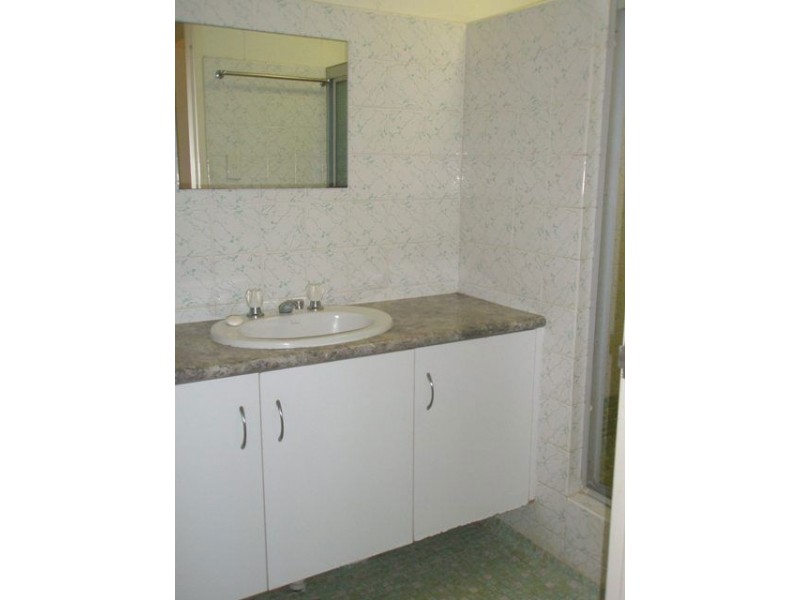 2/49 Sims Esplanade, Yorkeys Knob QLD 4878