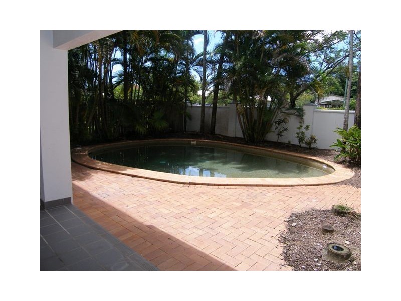 5/35-37 Martyn, Cairns QLD 4870