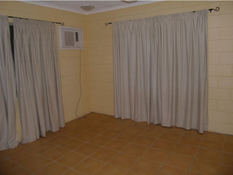 2/29 Bouganvillea, Holloways Beach QLD 4878