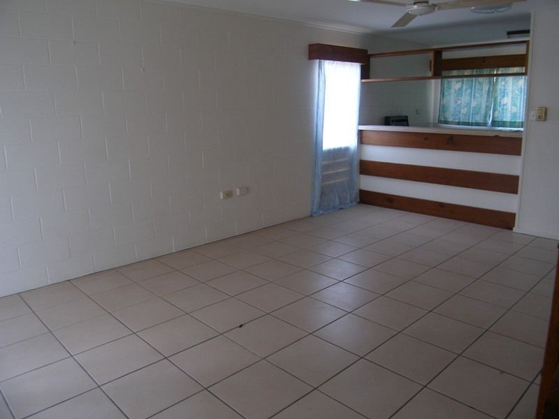 18/20 Palm Street, Holloways Beach QLD 4878