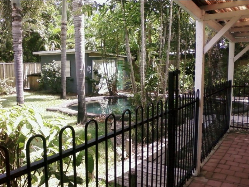 38 Bamboo, Holloways Beach QLD 4878