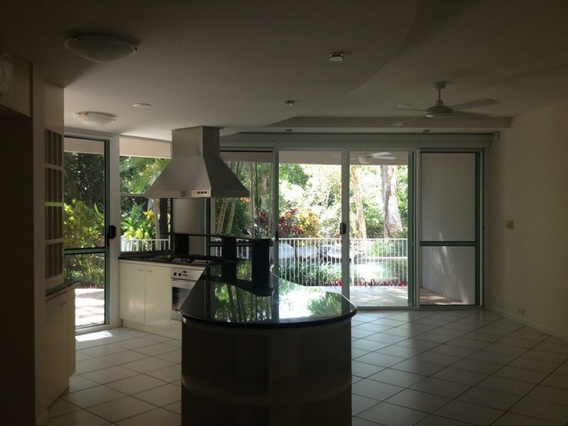 3/2 Deauville, Yorkeys Knob QLD 4878