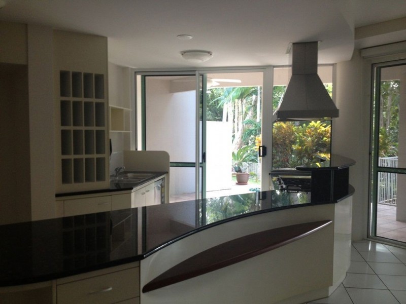 3/2 Deauville, Yorkeys Knob QLD 4878
