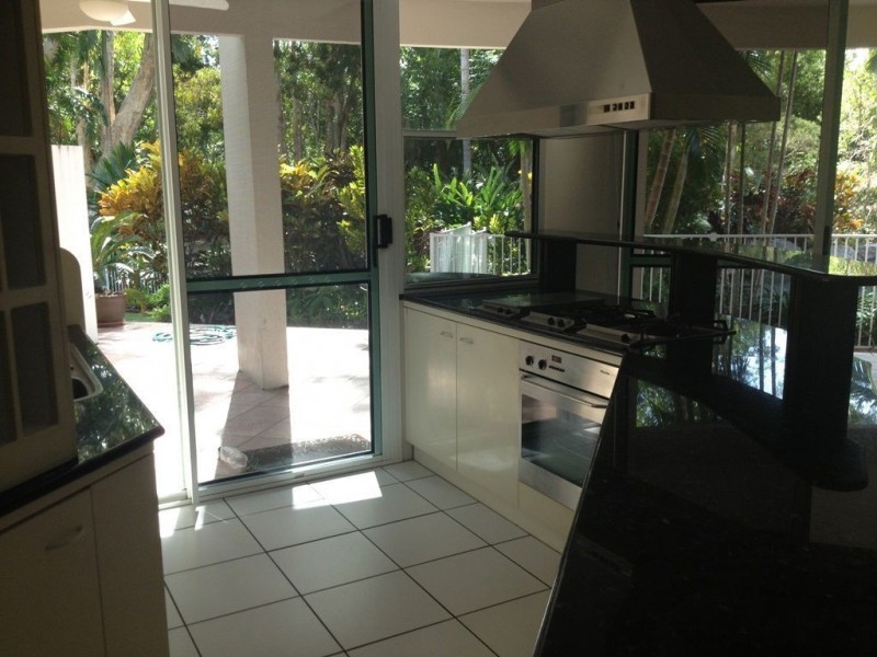 3/2 Deauville, Yorkeys Knob QLD 4878