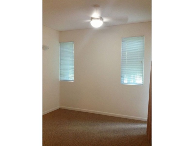 3/2 Deauville, Yorkeys Knob QLD 4878