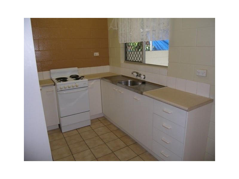 1/118 Wistaria Street, Holloways Beach QLD 4878